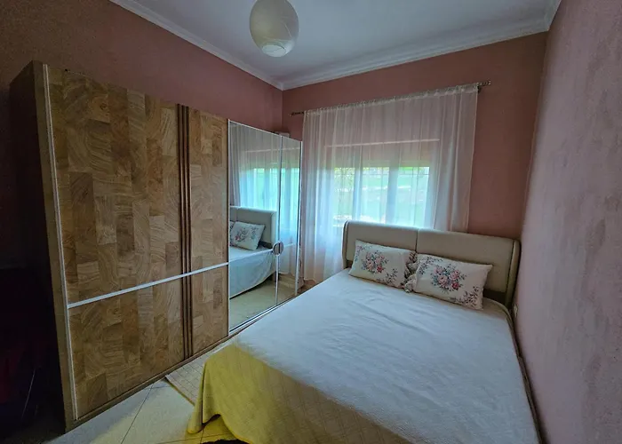 Ferienhaus White House Korce *